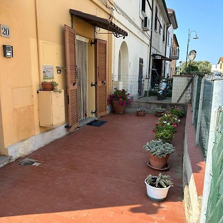 Appartement La Casa Di Nonna Ottorina à Venturina Terme Extérieur photo