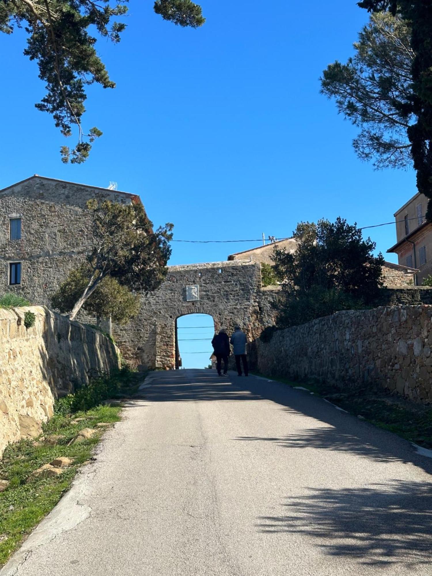 Appartement La Casa Di Nonna Ottorina à Venturina Terme Extérieur photo