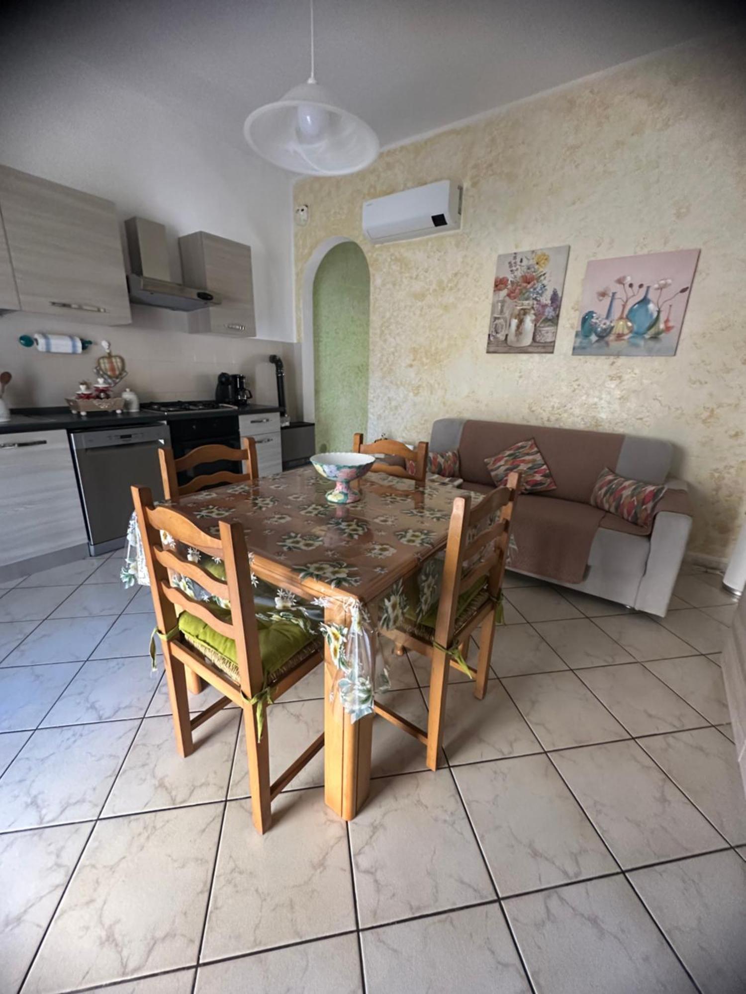 Appartement La Casa Di Nonna Ottorina à Venturina Terme Extérieur photo